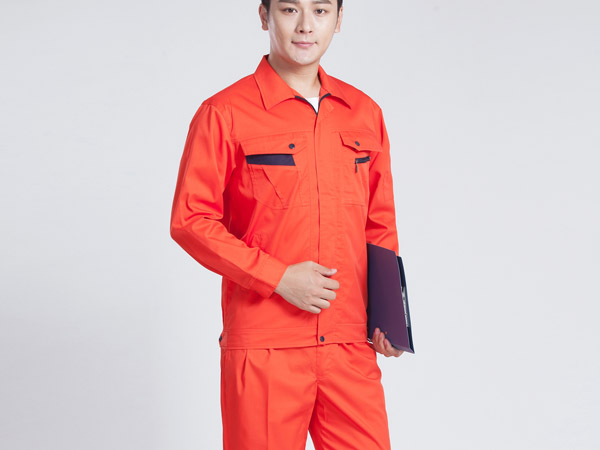 什麼樣的工作服合適塑料行業(yè)員工穿? 什麼樣的工作服合適塑料行業(yè)員工穿?
